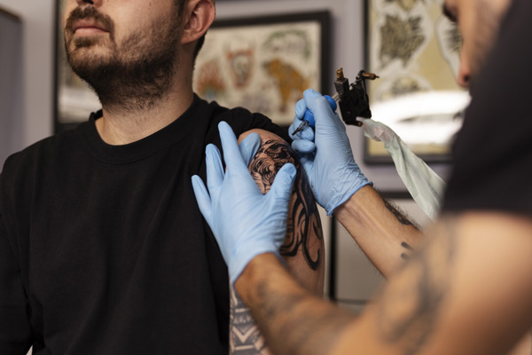 tatuadores aqui